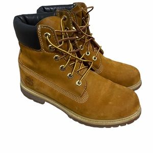Timberland 6 inch Premium Waterproof Boots Size 9M